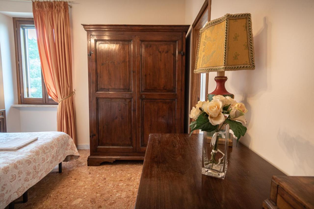 Agriturismo Villa Val D'Olivi Capodacqua  Εξωτερικό φωτογραφία