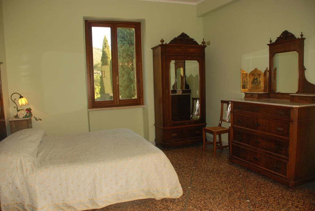 Agriturismo Villa Val D'Olivi Capodacqua  Εξωτερικό φωτογραφία